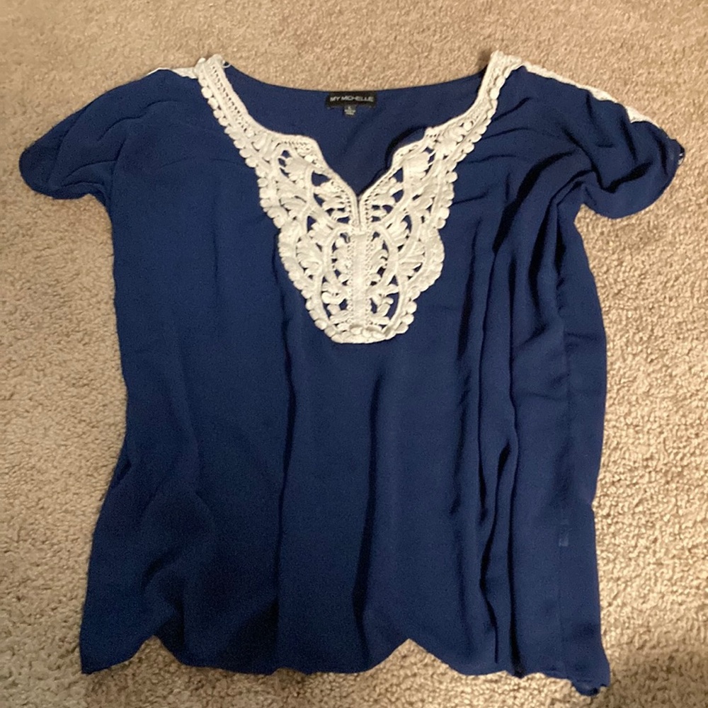 ❤️3/$10❤️ blue batwing sleeve shirt